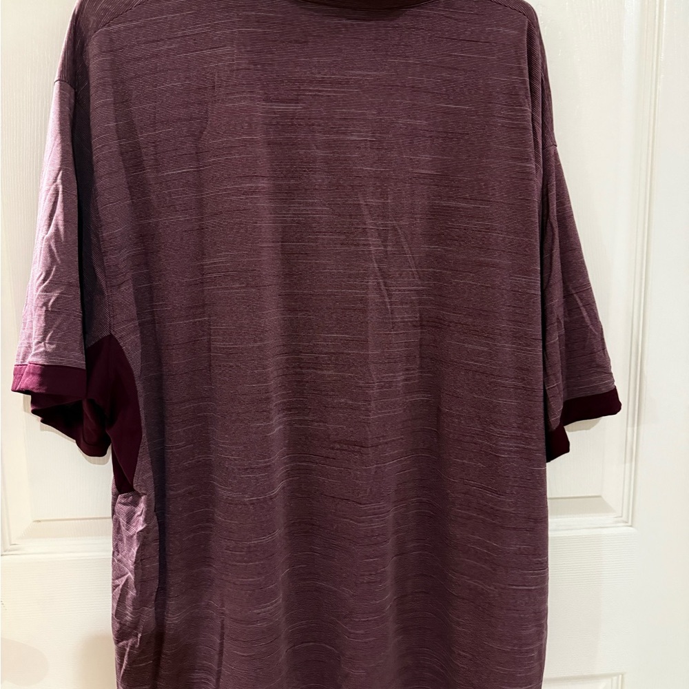 Under Armour Men's Maroon Short Sleeve Tee